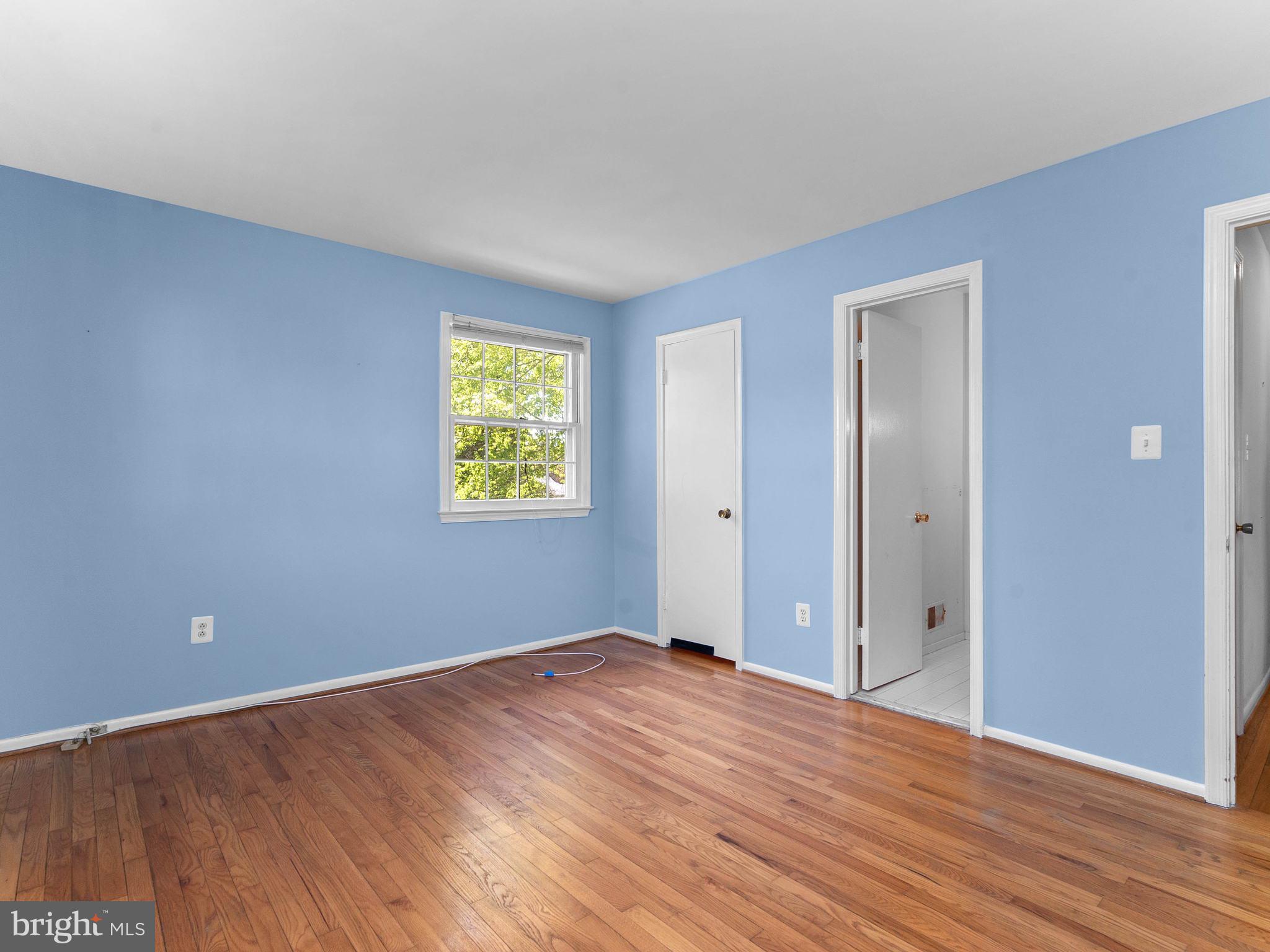 3716 Briars Road Olney, MD 20832 - Photo 11 of 30 Owner's Suite