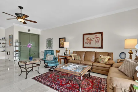$1,690,000 | 650 Valencia Avenue, Unit 302, Coral Gables, FL 33134