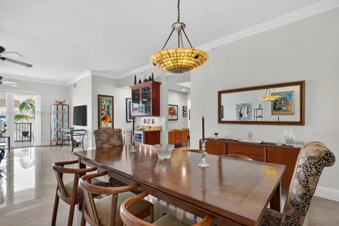 $1,690,000 | 650 Valencia Avenue, Unit 302, Coral Gables, FL 33134