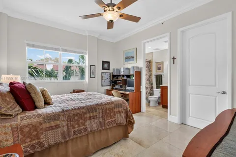 $1,690,000 | 650 Valencia Avenue, Unit 302, Coral Gables, FL 33134