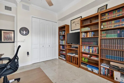 $1,690,000 | 650 Valencia Avenue, Unit 302, Coral Gables, FL 33134