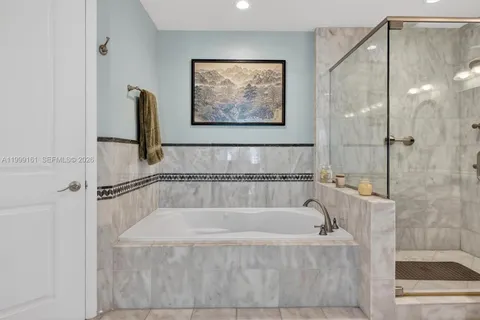 $1,690,000 | 650 Valencia Avenue, Unit 302, Coral Gables, FL 33134