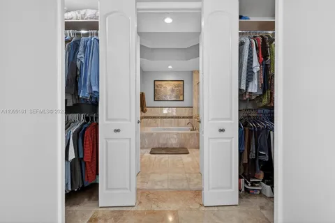 $1,690,000 | 650 Valencia Avenue, Unit 302, Coral Gables, FL 33134