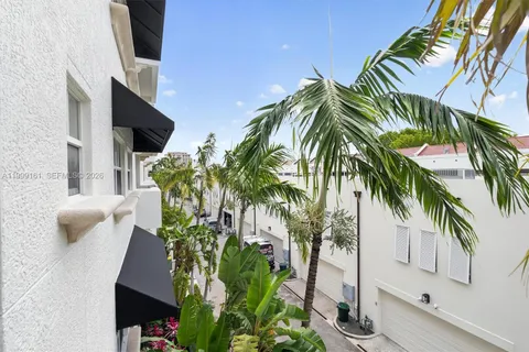 $1,690,000 | 650 Valencia Avenue, Unit 302, Coral Gables, FL 33134