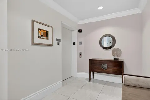 $1,690,000 | 650 Valencia Avenue, Unit 302, Coral Gables, FL 33134