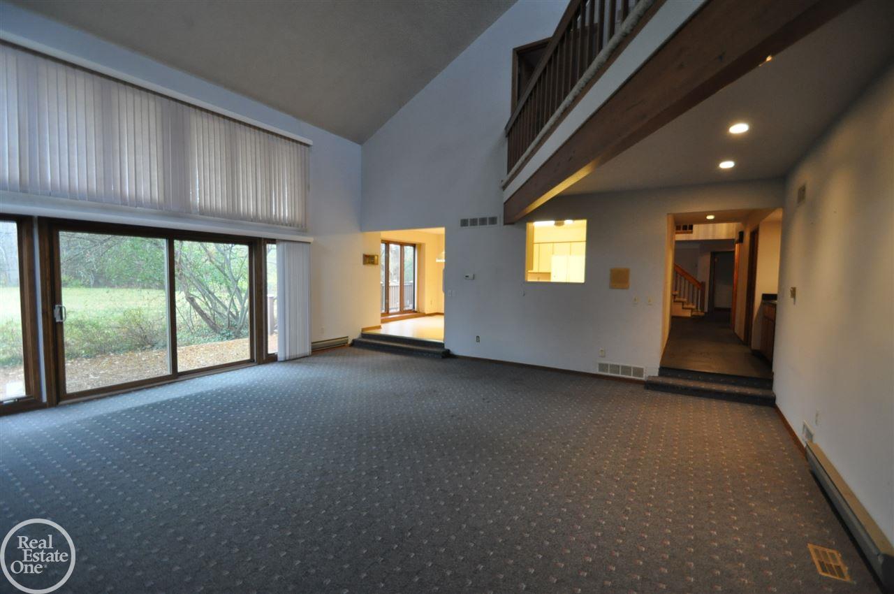 2509 Munster Road Rochester Hills, MI 48309 - Photo 6 of 31