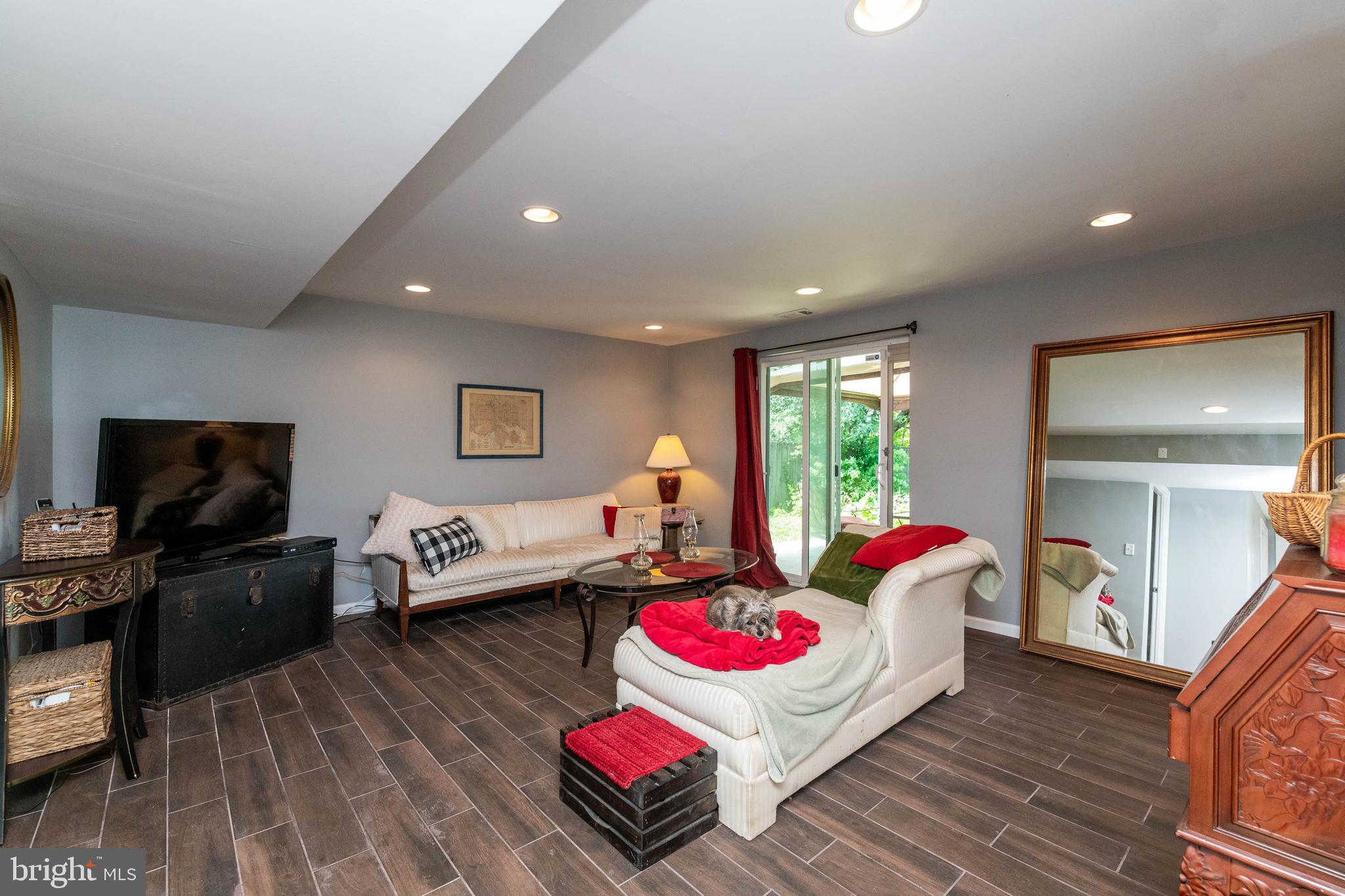 3728 Live Oak Road Randallstown, MD 21133 - Photo 17 of 27 Family Room on main level w/ Ceramic Tiles