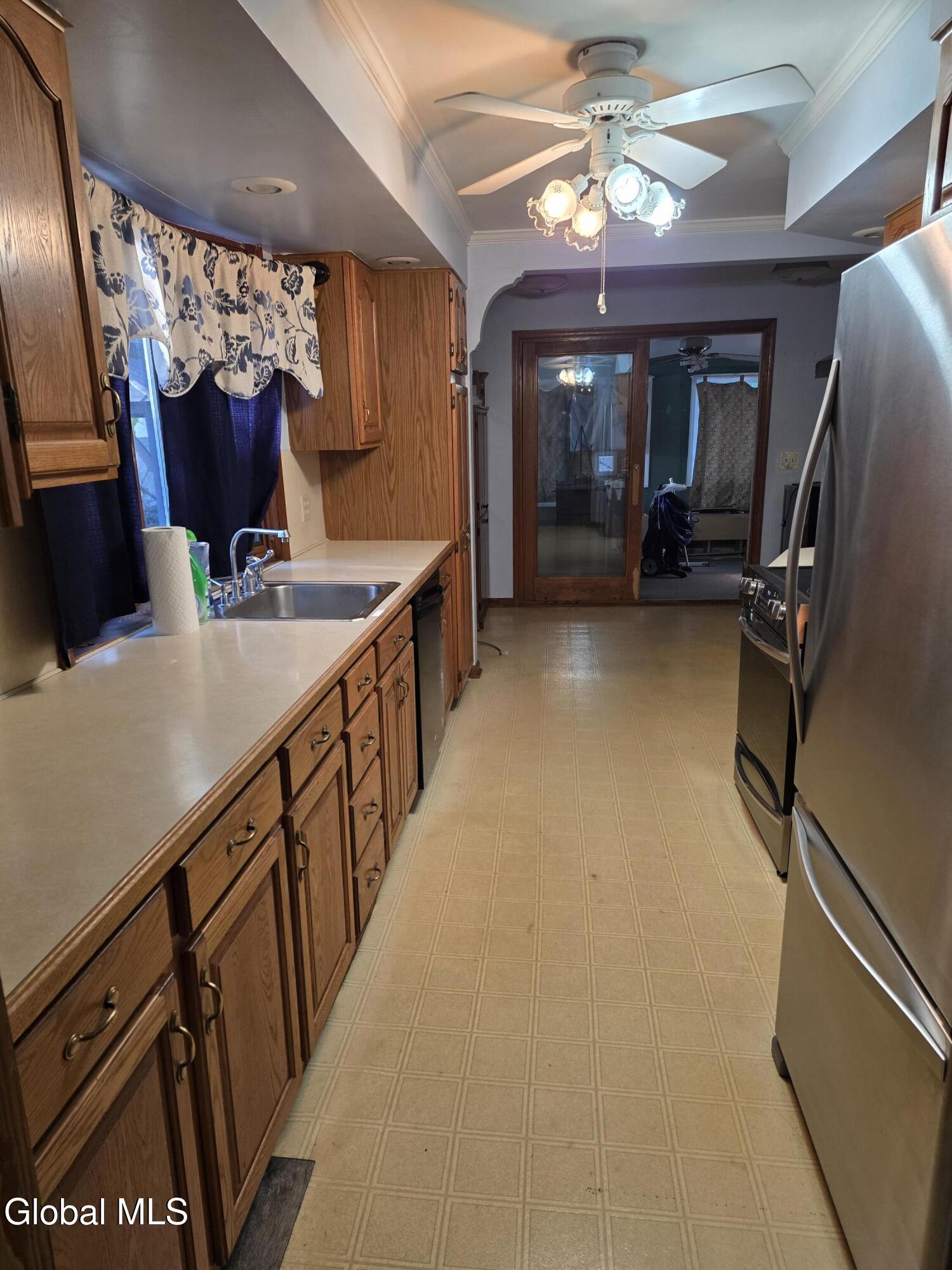 2 Delafield Drive Colonie, NY 12205 - Photo 6 of 16 5508