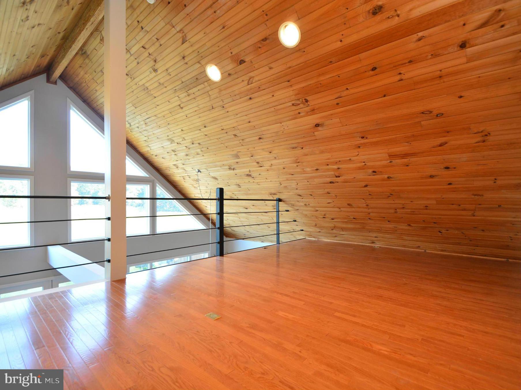 6880 Leslie Road Baltimore, MD 21220 - Photo 11 of 30 Loft