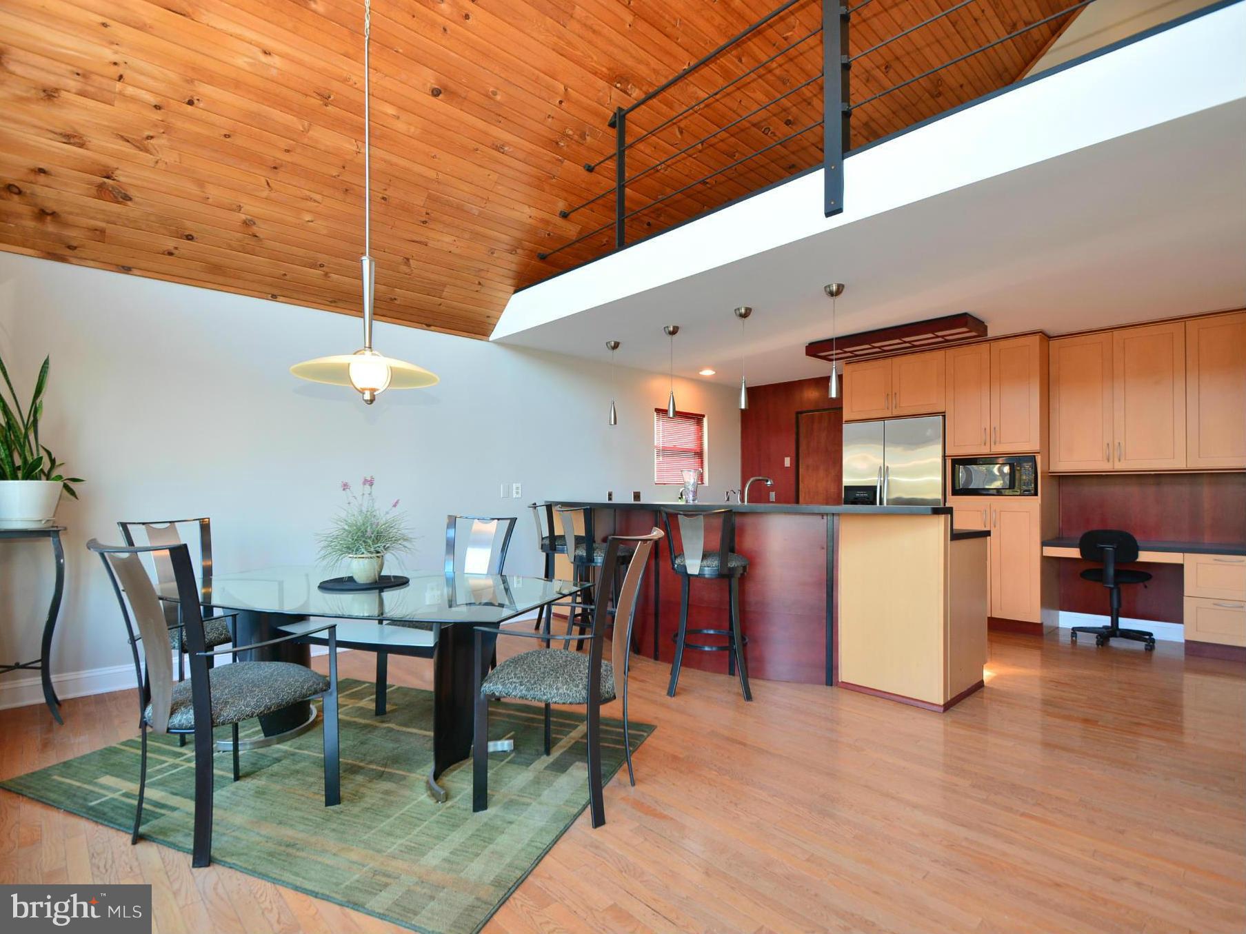 6880 Leslie Road Baltimore, MD 21220 - Photo 4 of 30 Dining Room