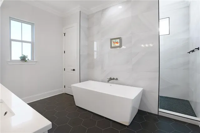 $765,000 | 6816 Bellaire Drive, New Orleans, LA 70124