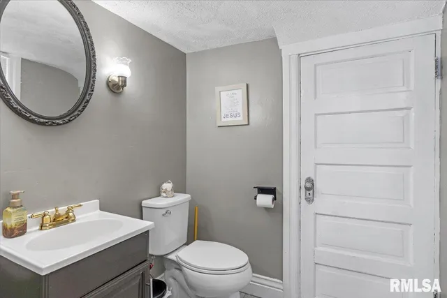 $169,900 | 812 South Illinois Street, Springfield, IL 62704