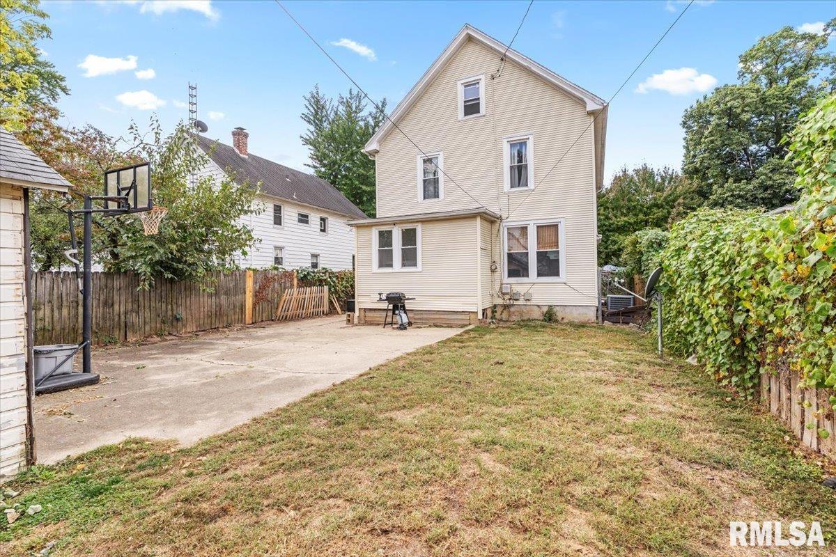 812 South Illinois Street Springfield, IL 62704 - Photo 28 of 33