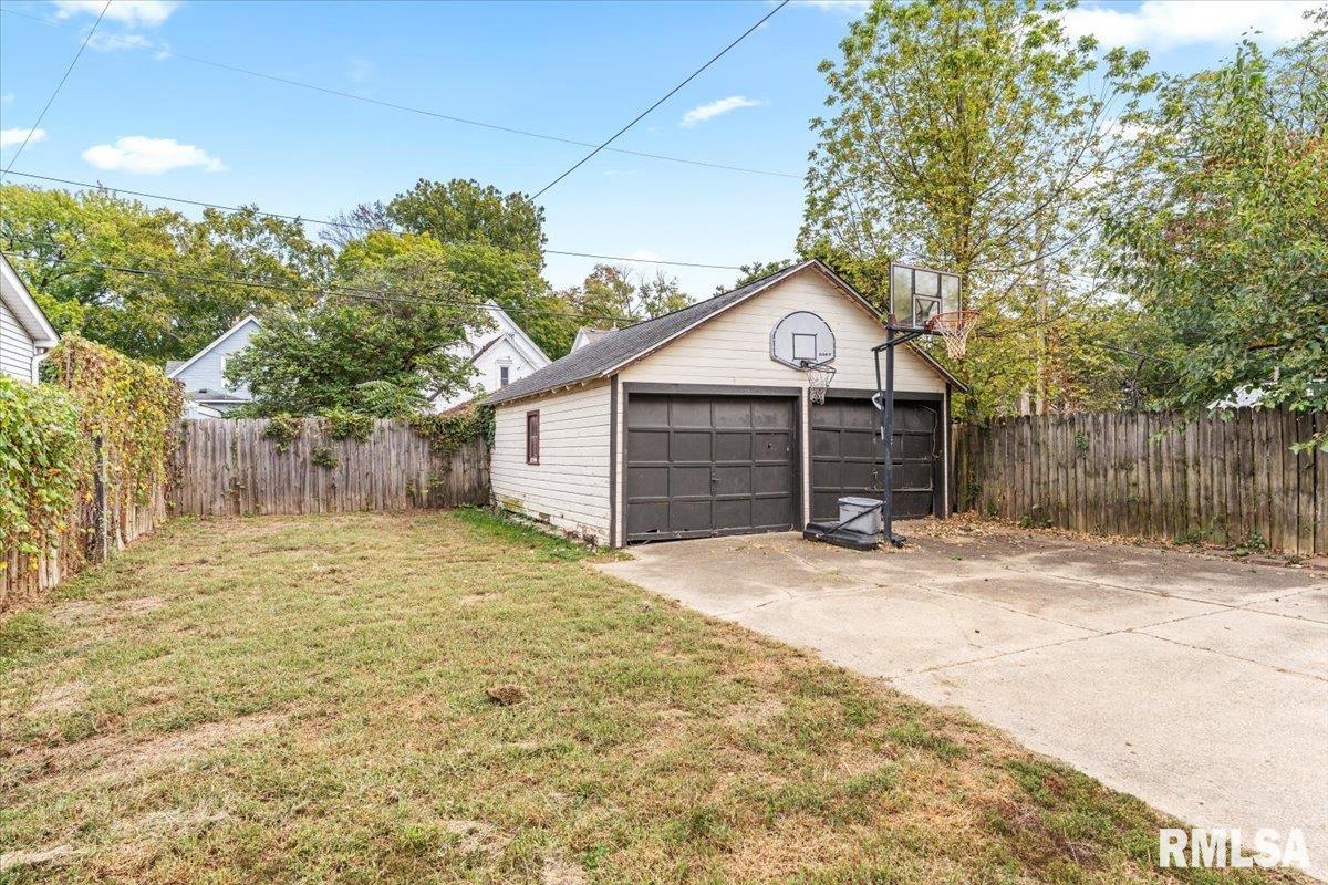 812 South Illinois Street Springfield, IL 62704 - Photo 29 of 33