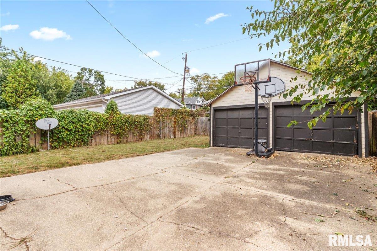 812 South Illinois Street Springfield, IL 62704 - Photo 30 of 33