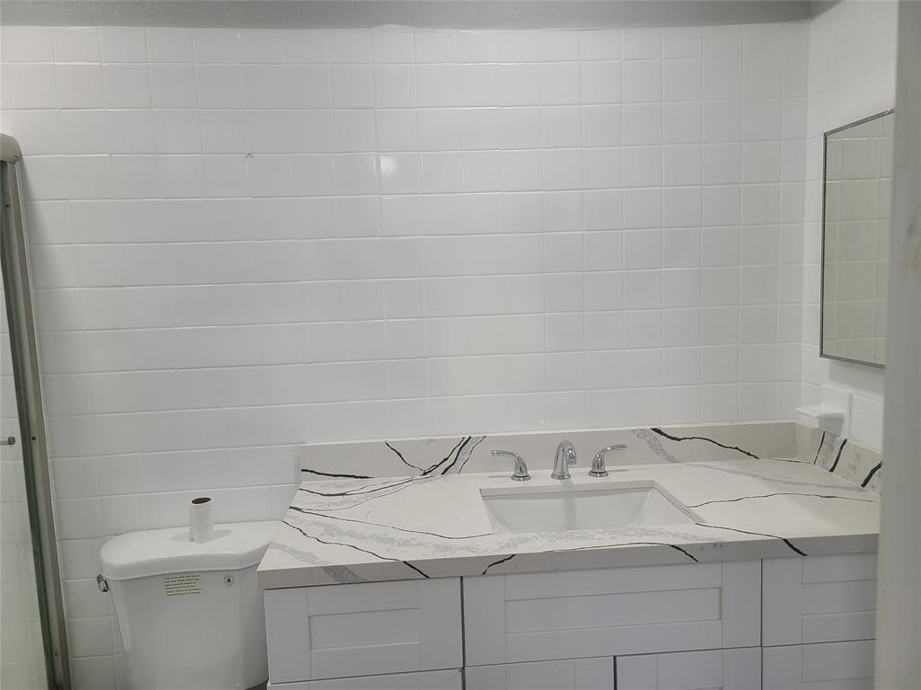 2775 Northwest 194th Terrace Miami Gardens, FL 33056 - Photo 14 of 37 a close view of sink