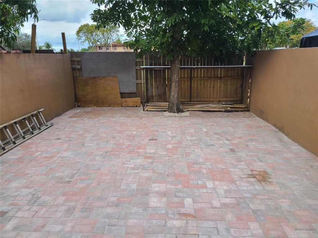 2775 Northwest 194th Terrace Miami Gardens, FL 33056 - Photo 35 of 37 a view of backyard space