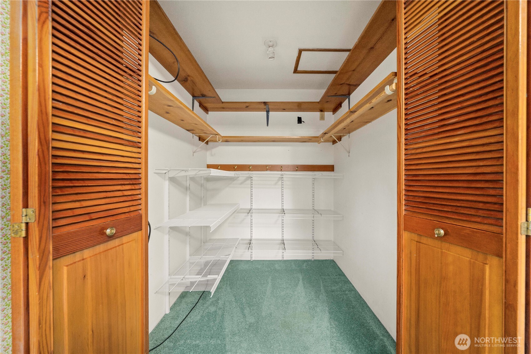 914 Alameda Avenue Fircrest, WA 98466 - Photo 28 of 40 a view of entryway