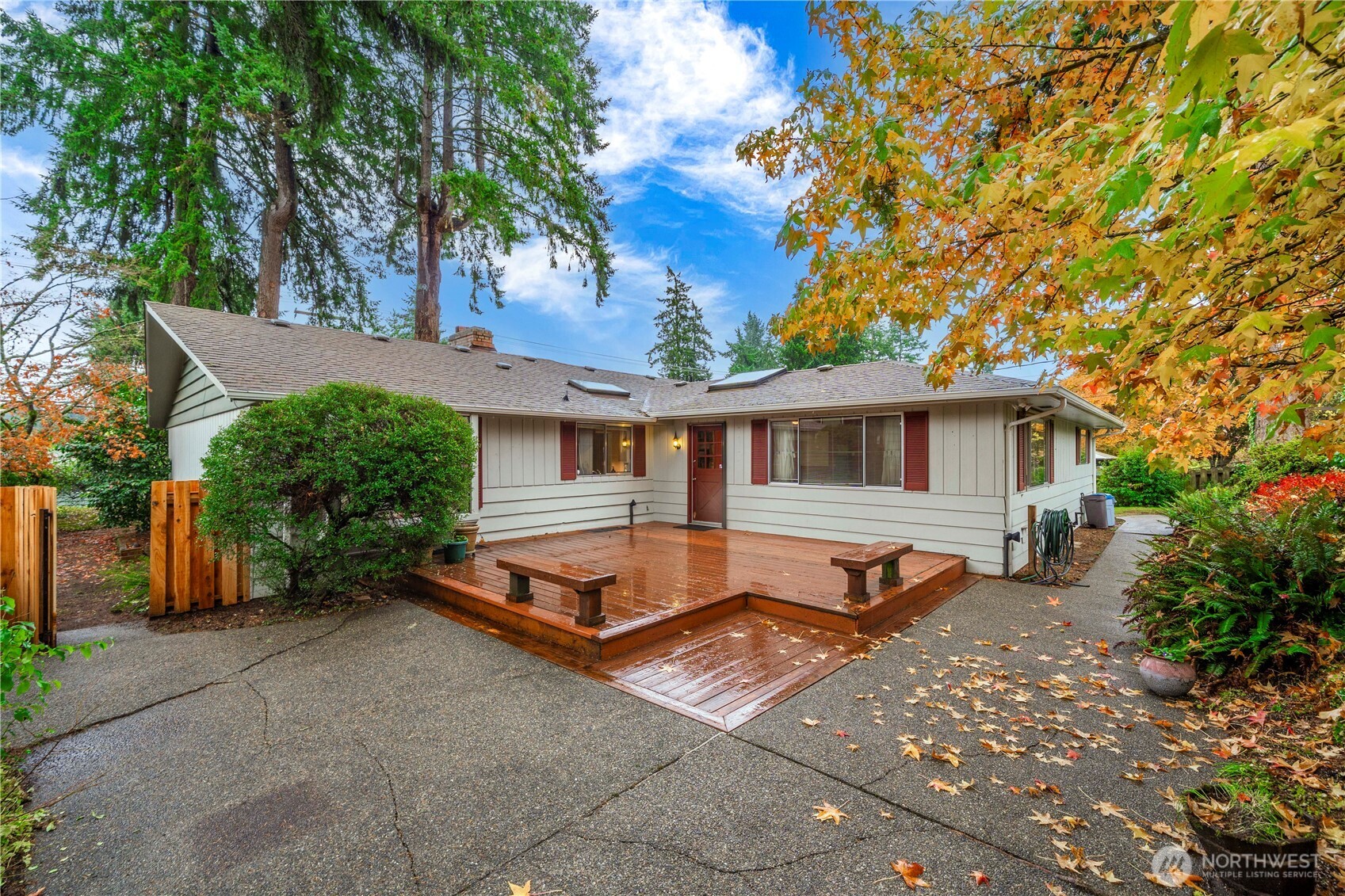 914 Alameda Avenue Fircrest, WA 98466 - Photo 34 of 40 a white house that has a tree in front of it