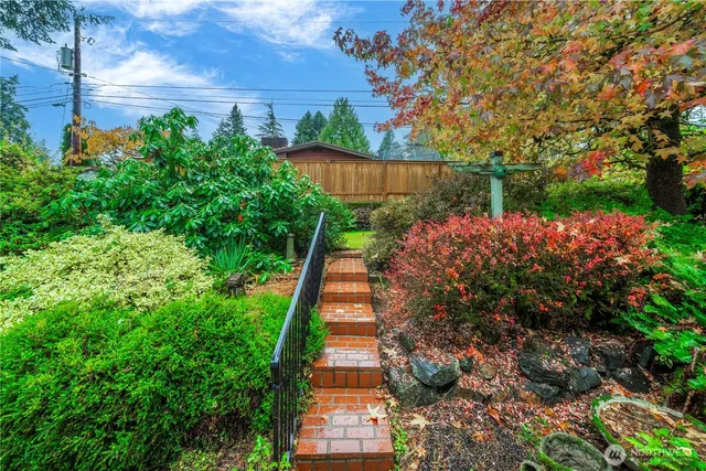 a view of a garden with pathway