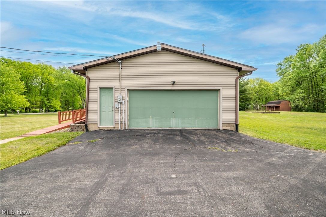 1041 Prentice Road Northwest Warren, OH 44481 - Photo 46 of 50