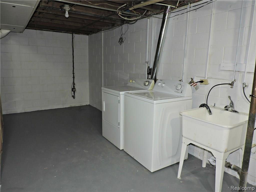 338 East Rising Street Davison, MI 48423 - Photo 28 of 32 DSCN6318.JPG