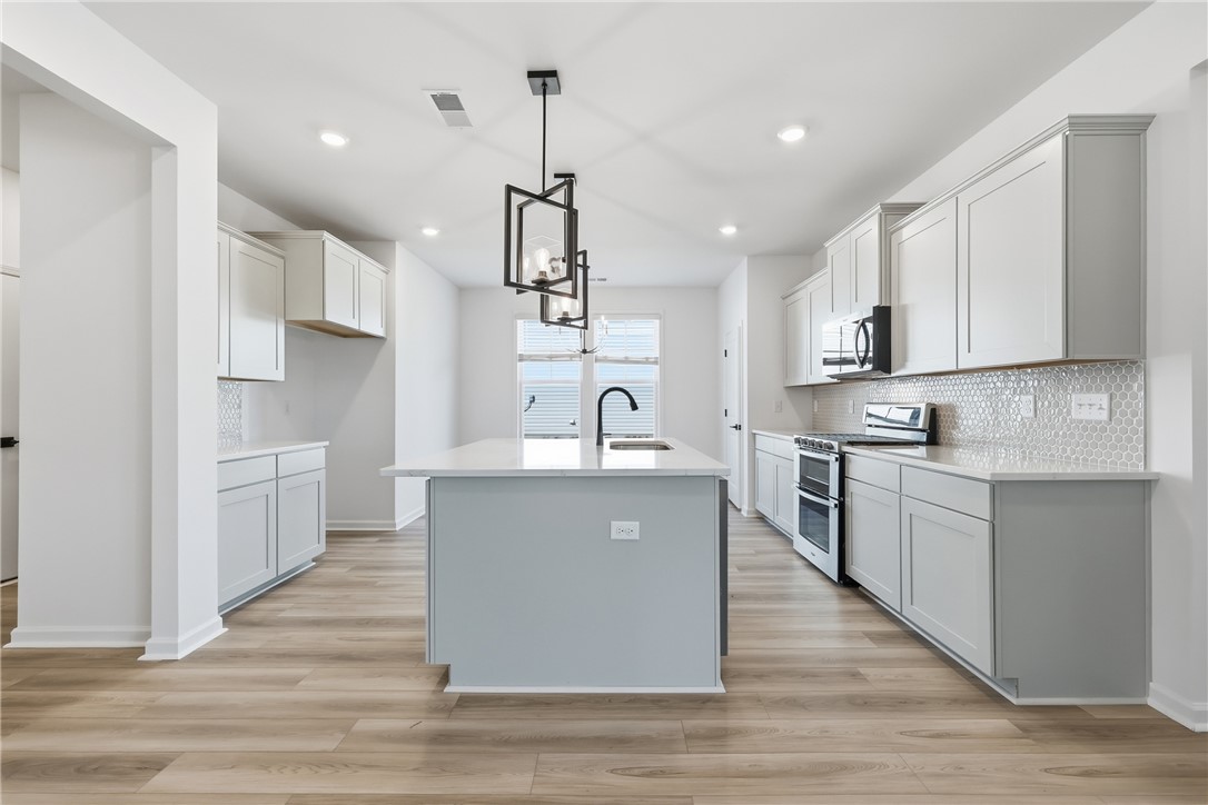 218 Bellflower Lane Anderson, SC 29625 - Photo 32 of 37 Kitchen