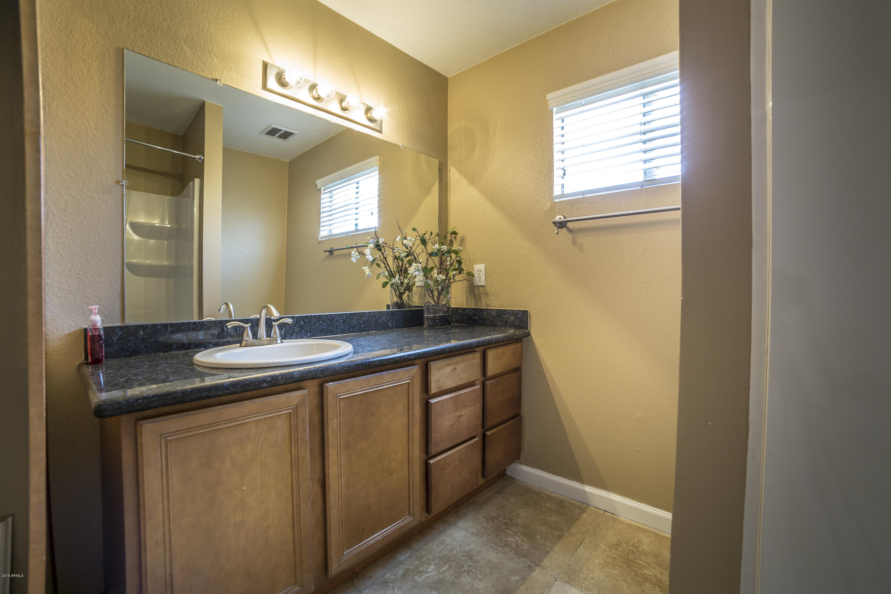 5401 East Thomas Road, Unit 2036 Phoenix, AZ 85018 - Photo 17 of 25 Granite Countertop Bath