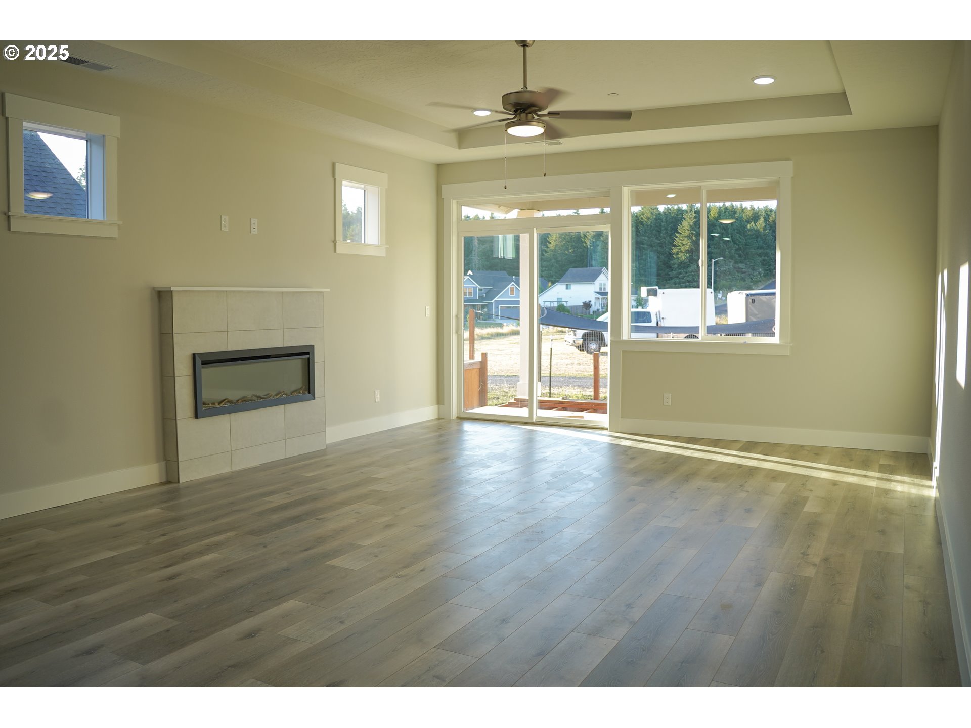 781 Riley Drive Northeast Silverton, OR 97381 - Photo 5 of 27