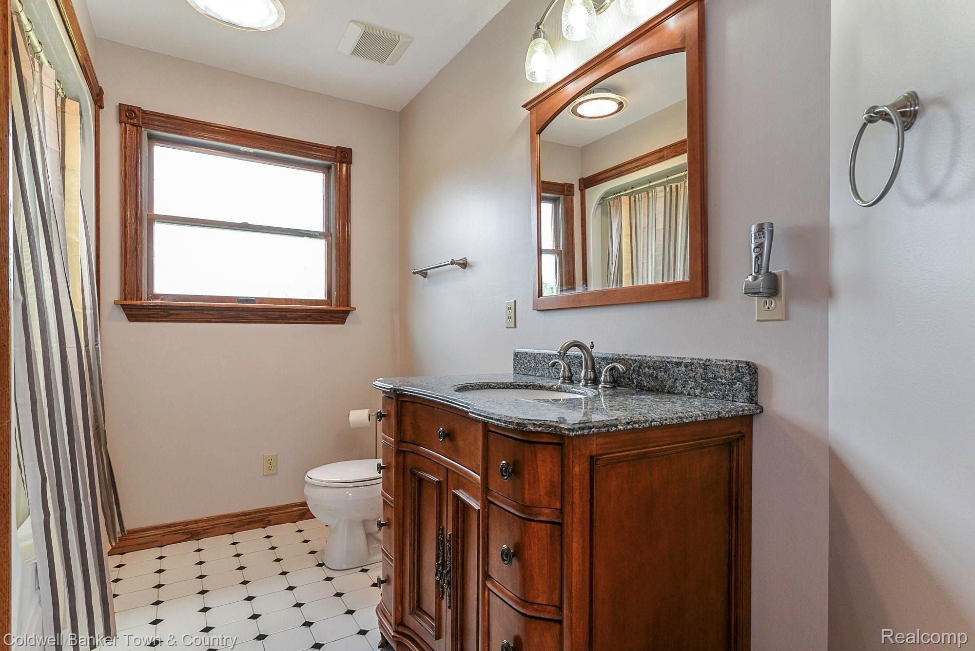 9253 Lehring Road Durand, MI 48429 - Photo 32 of 63 DSC_3737.jpg