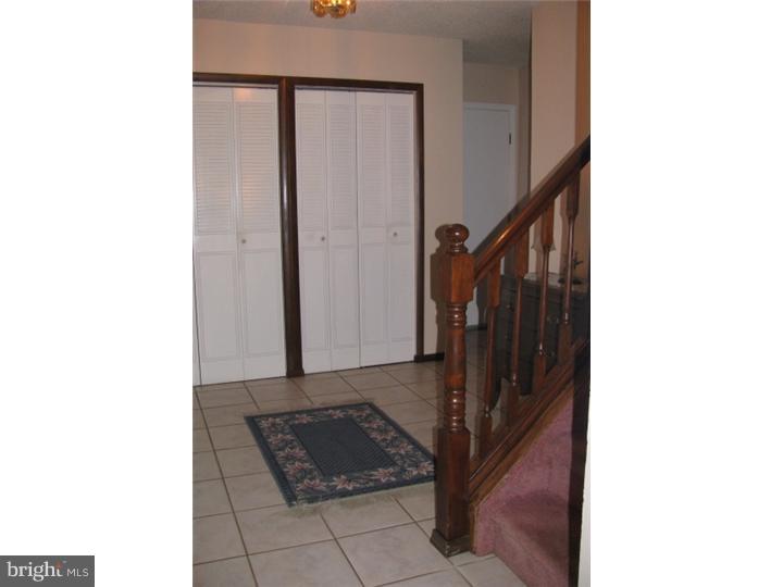 243 Johnson Road Turnersville, NJ 08012 - Photo 4 of 22 Foyer