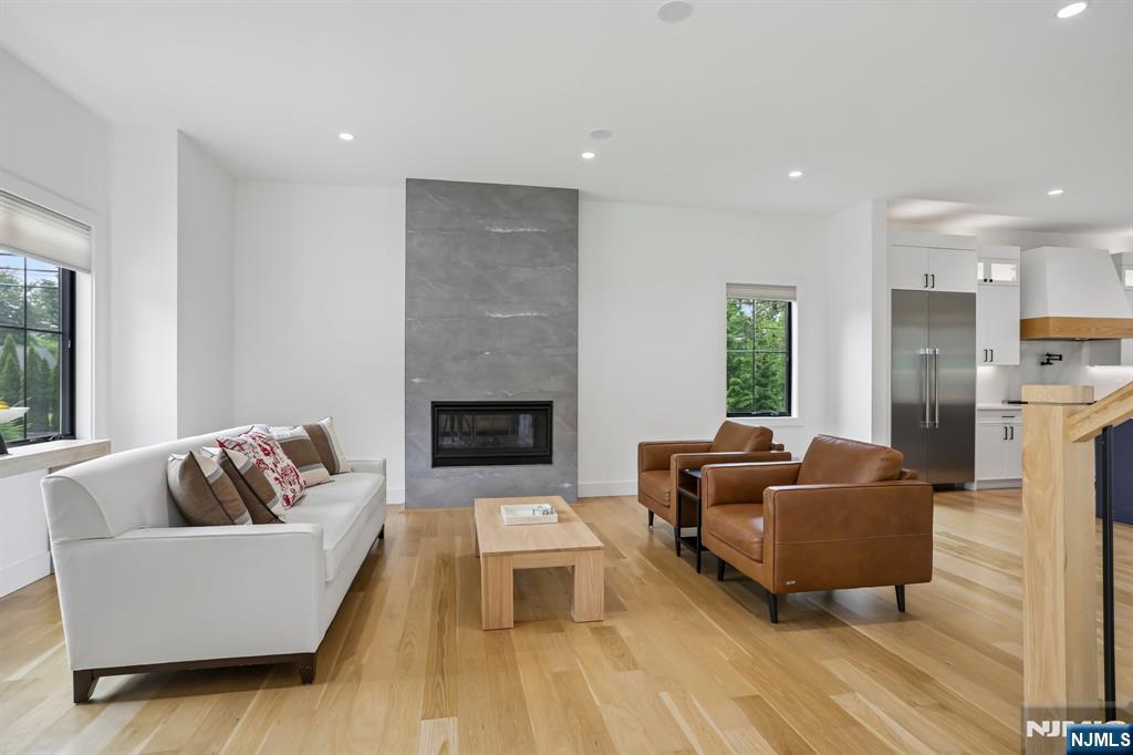 7 New Street Cresskill, NJ 07626 - Photo 8 of 48