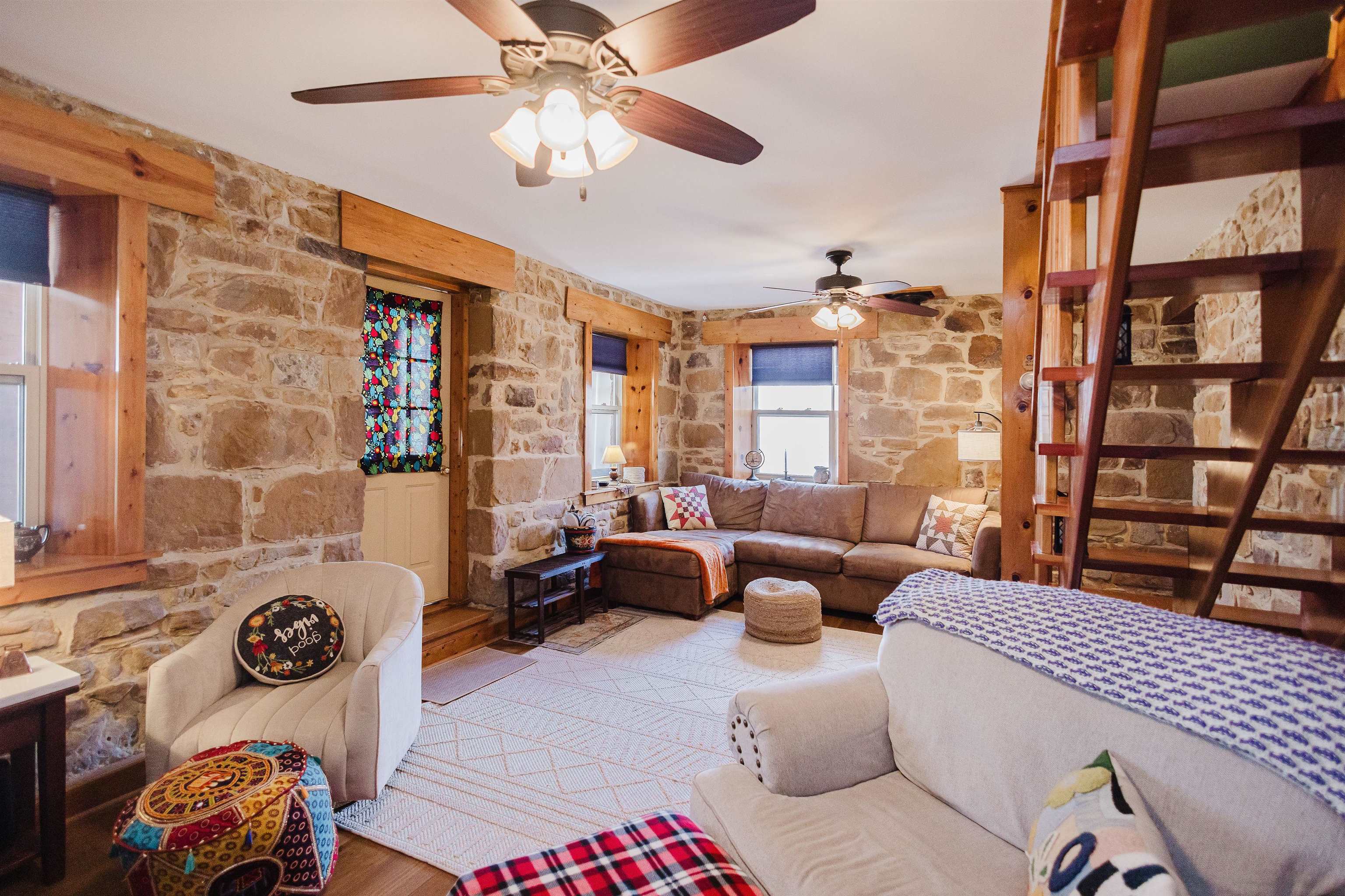 108 4th Street Mineral Point, WI 53565 - Photo 4 of 37