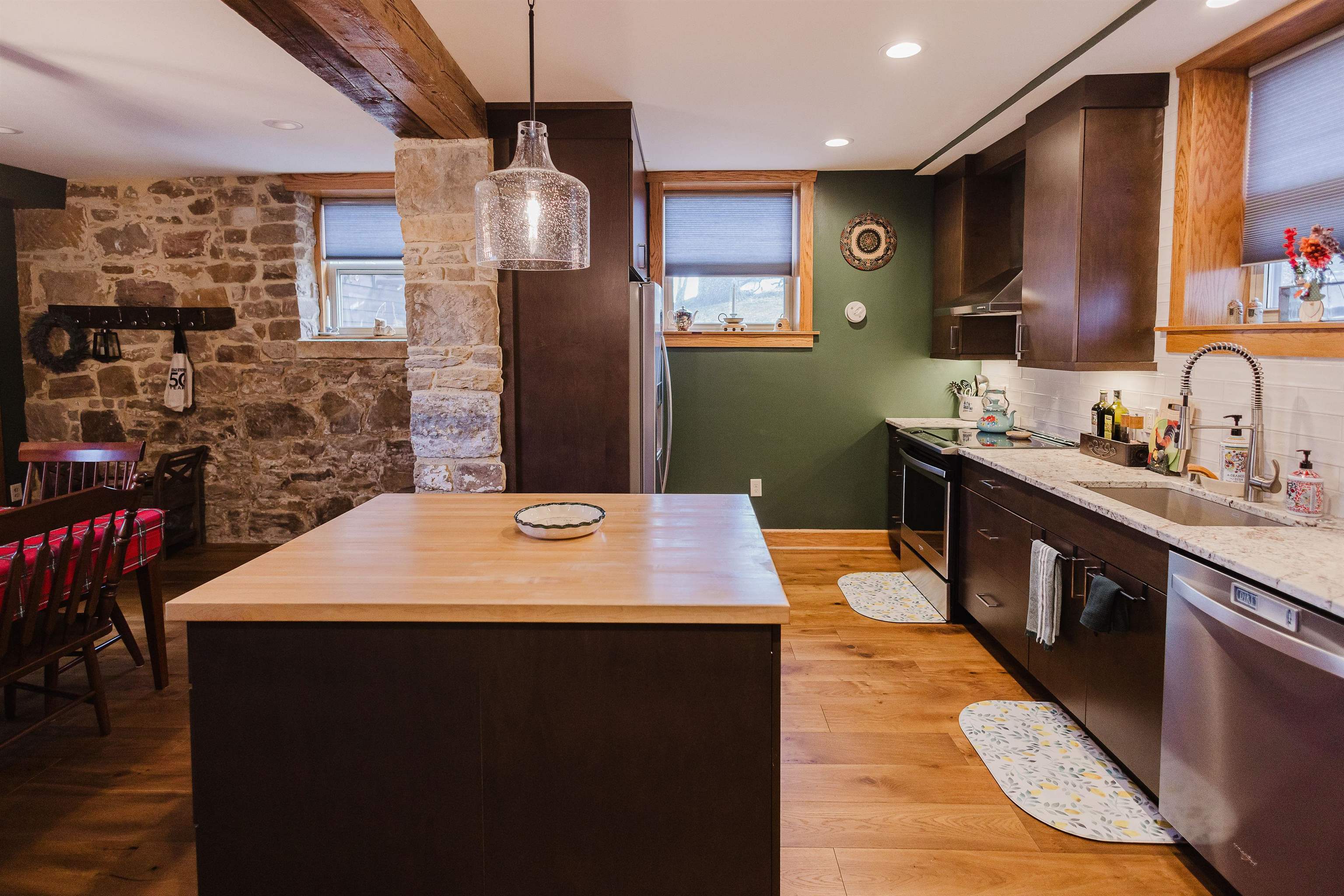 108 4th Street Mineral Point, WI 53565 - Photo 9 of 37