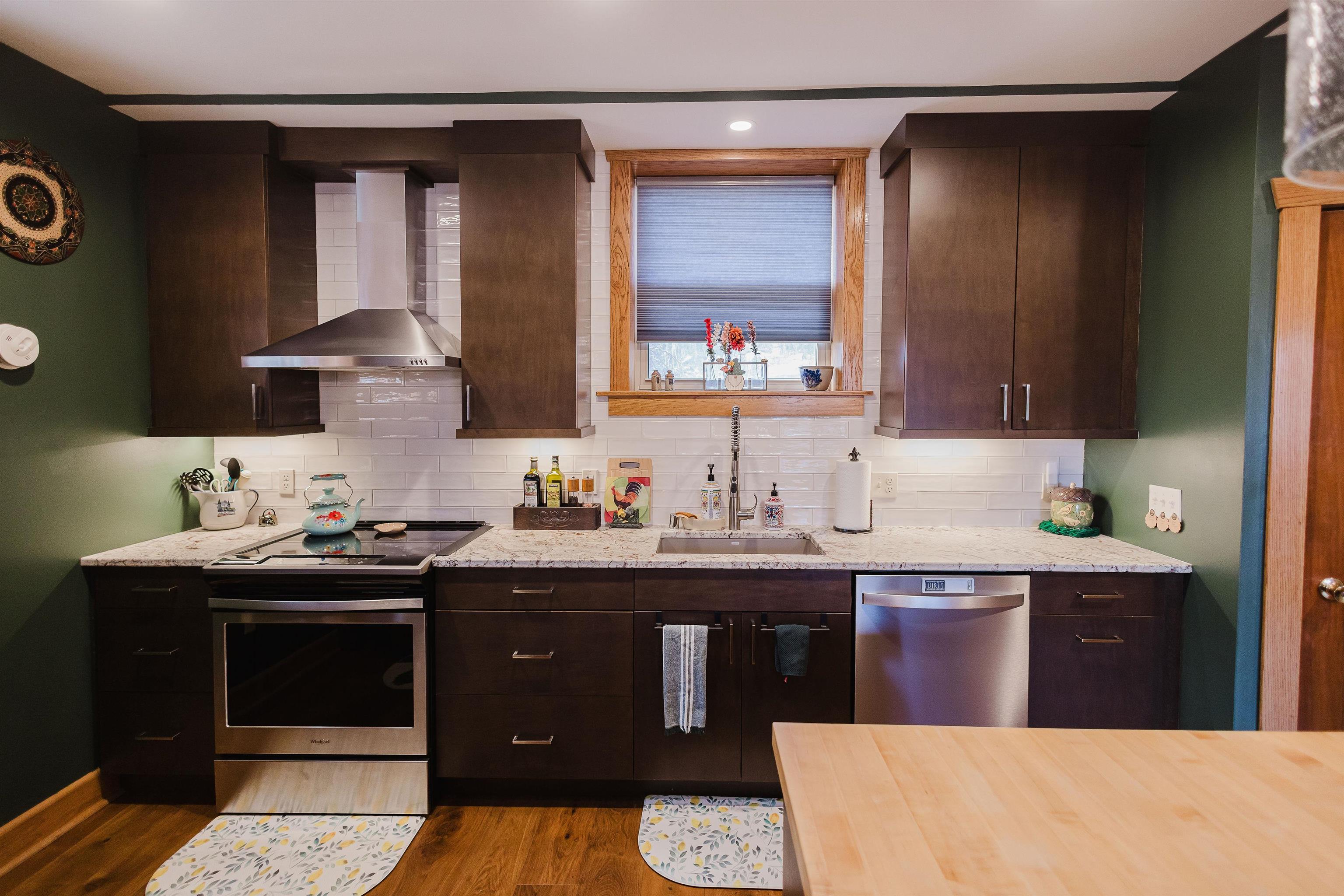 108 4th Street Mineral Point, WI 53565 - Photo 10 of 37