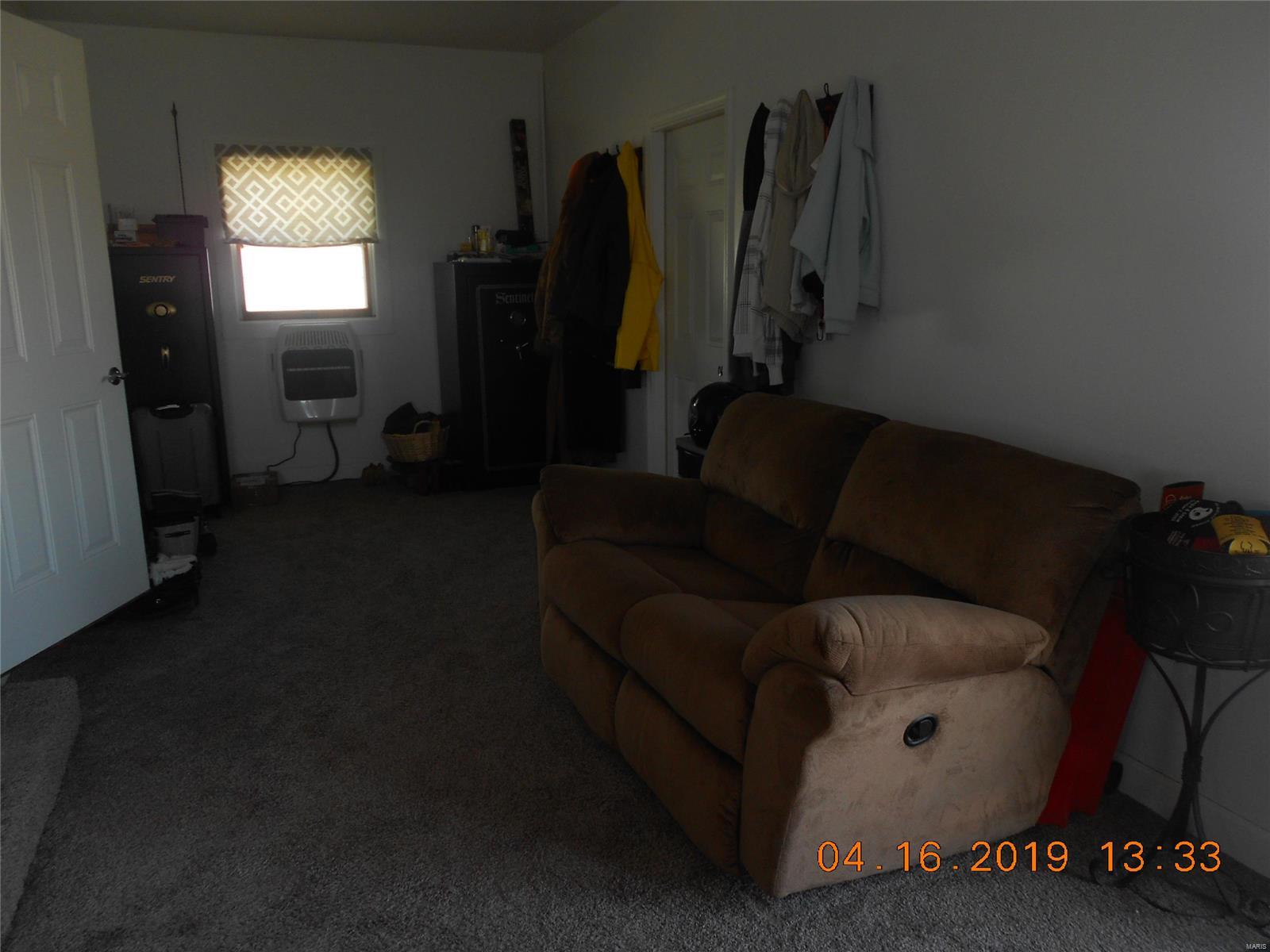7825 Wesclin Road Germantown, IL 62245 - Photo 14 of 30 Gallery Image 14