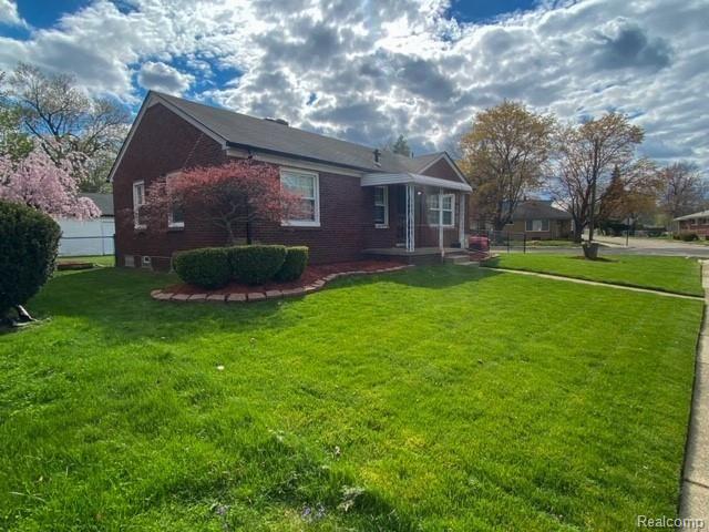 15012 Charles R Avenue Eastpointe, MI 48021 - Photo 2 of 33 IMG_9519.JPG