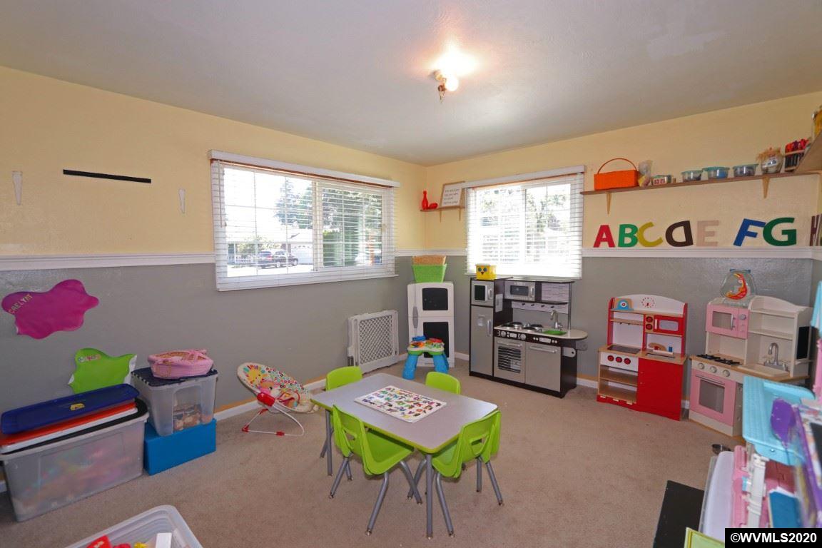 4390 Lone Oak Road Southeast Salem, OR 97302 - Photo 18 of 24 Gallery Image 18