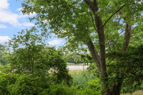 $575,000 | 145 Oak Crest Drive, East Providence, RI 02915