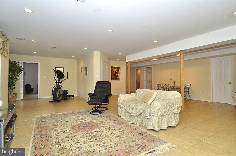 505 Great Falls Road Rockville, MD 20850 - Photo 8 of 30 a view of a room with gym equipment