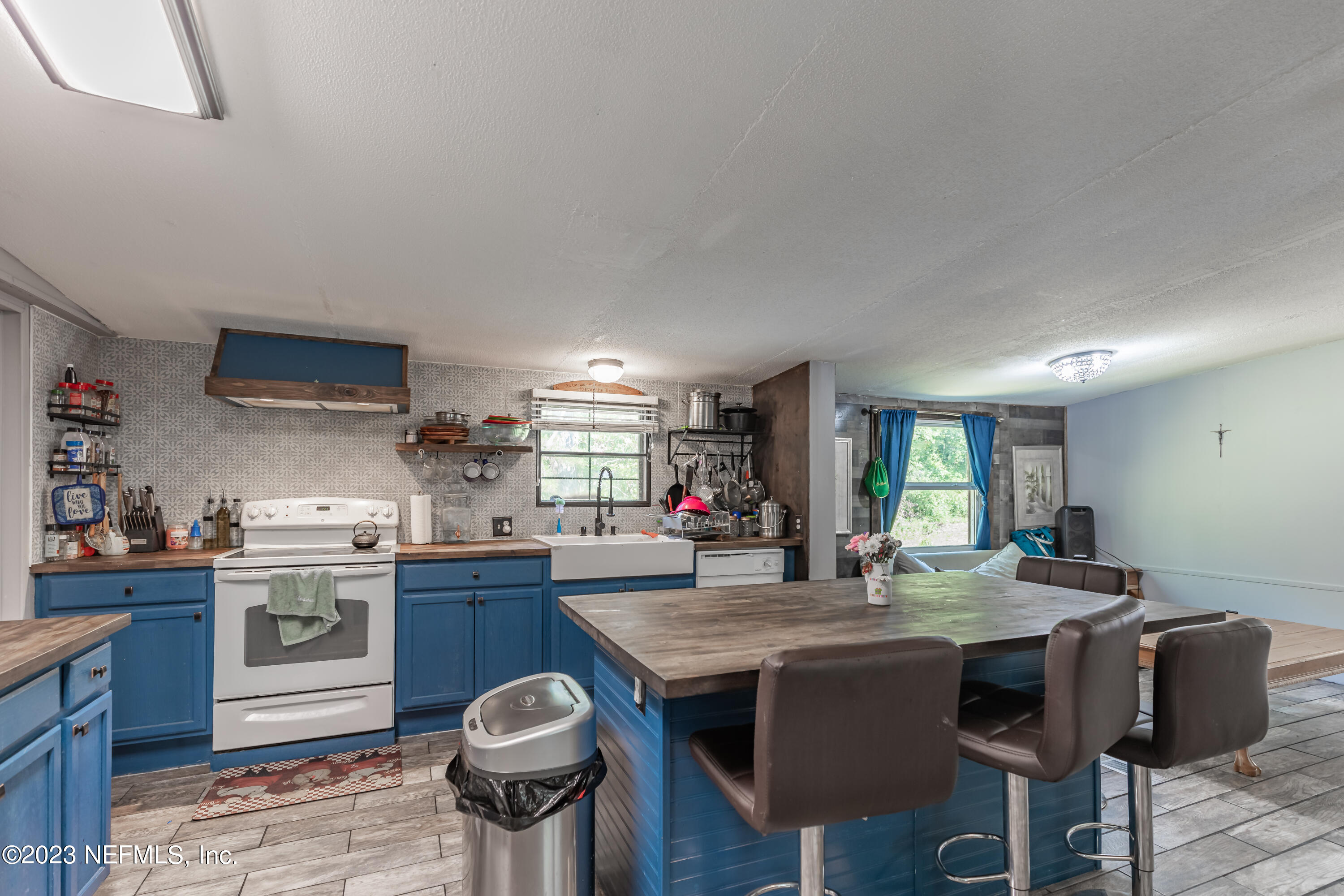 3853 Starratt Road Jacksonville, FL 32226 - Photo 5 of 34 3853 Starratt Rd-21