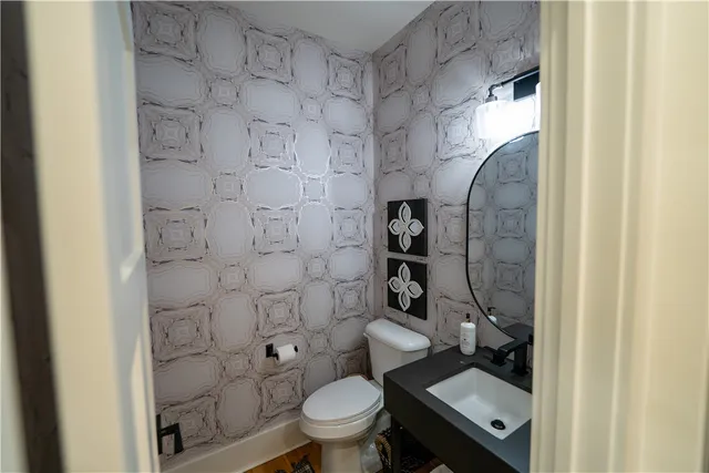 $970,000 | 1819 Cross Creek Drive, Seneca, SC 29678