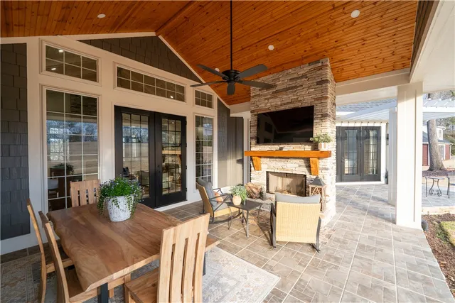 $970,000 | 1819 Cross Creek Drive, Seneca, SC 29678