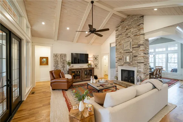 $899,000 | 1819 Cross Creek Drive, Seneca, SC 29678
