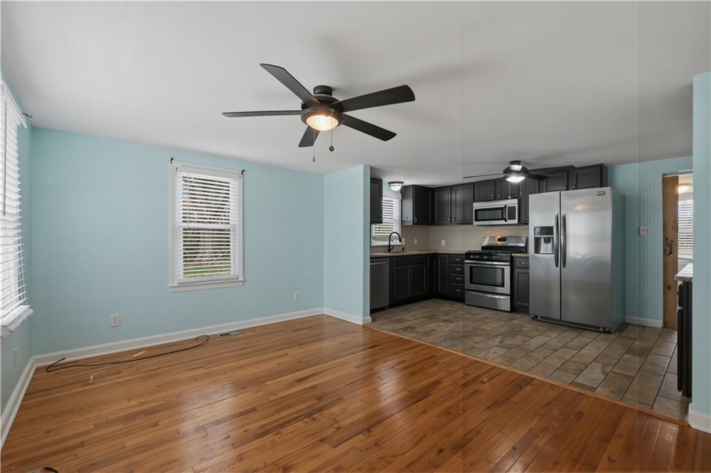 6200 Northeast Russell Rd. Kansas City, MO 64117 - Photo 7 of 33