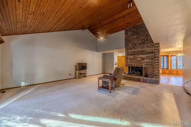 $399,900 | 25670 Open Ridge Lane, Lebanon, MO 65536