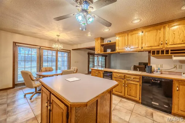 $399,900 | 25670 Open Ridge Lane, Lebanon, MO 65536