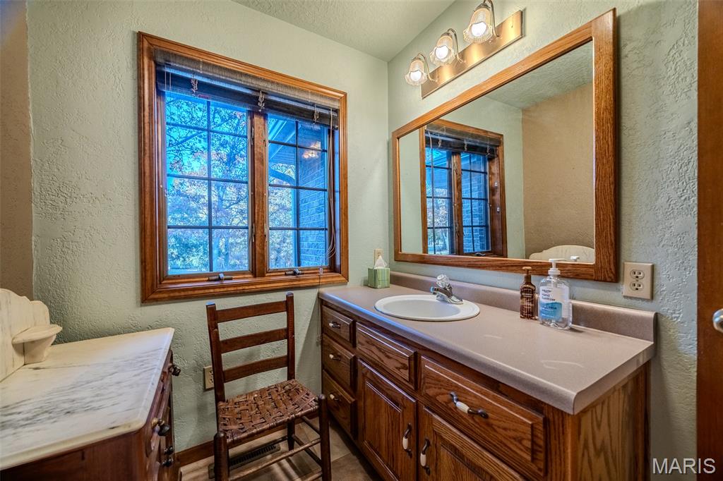 25670 Open Ridge Lane Lebanon, MO 65536 - Photo 42 of 60