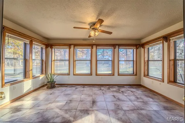 $399,900 | 25670 Open Ridge Lane, Lebanon, MO 65536