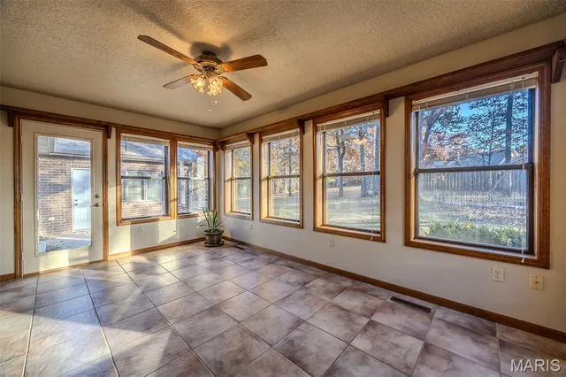 $399,900 | 25670 Open Ridge Lane, Lebanon, MO 65536